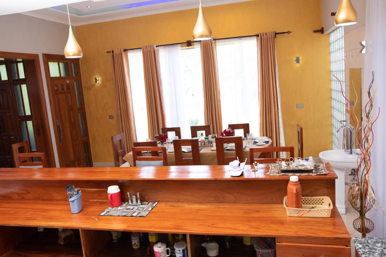 Bed and Breakfast Arusha Royal Exterior foto