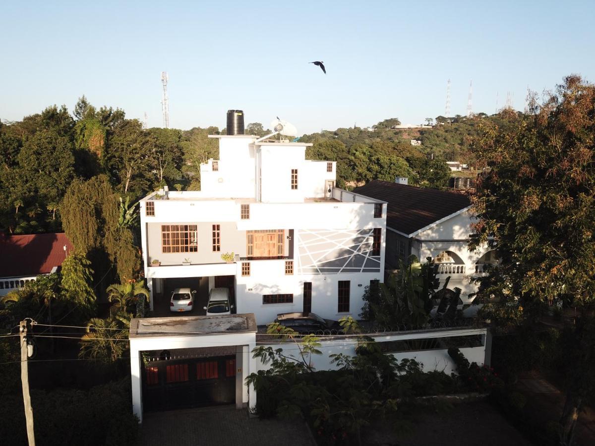 Bed and Breakfast Arusha Royal Exterior foto