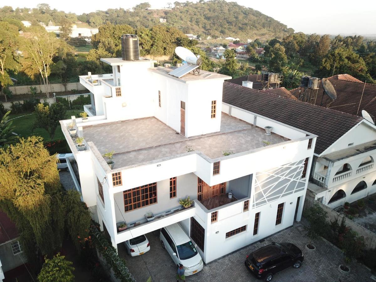 Bed and Breakfast Arusha Royal Exterior foto