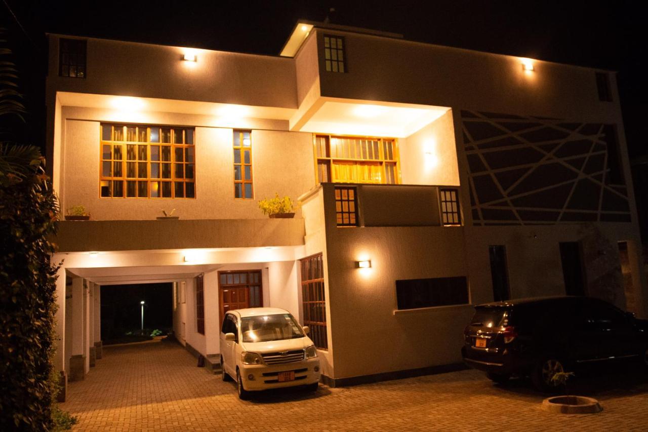 Bed and Breakfast Arusha Royal Exterior foto
